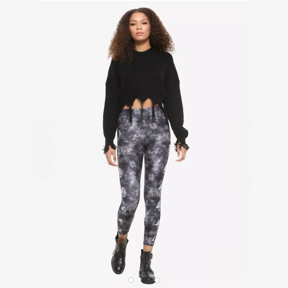 New Star Wars Death Star Moon Phases Her Universe Leggings - Picture 8 of 8
